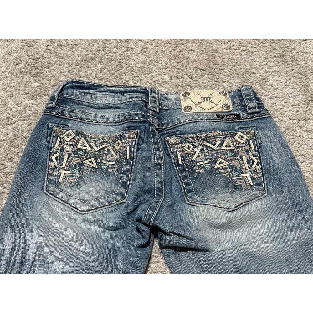 Vintage MISS ME Signature Cropped Jeans Medium Wash Intricate Stitch Size 25